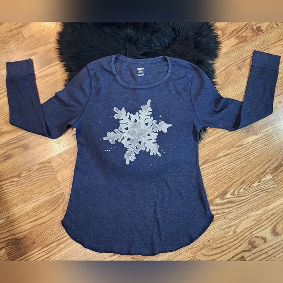 Old Navy Tops - Old Navy Blue Waffle Knit Thermal Snowflake Top Size XL